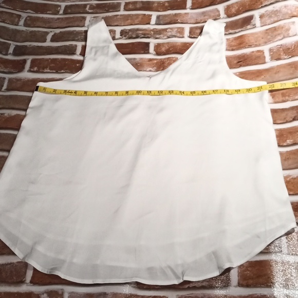 XL Like New Unbranded Silky Lined Sleeveless Camisole Top - Picture 6 of 12